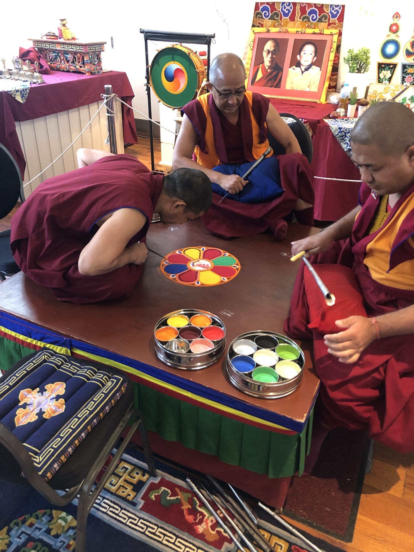 Link to page: Tashi Lhunpo Monks Visit
